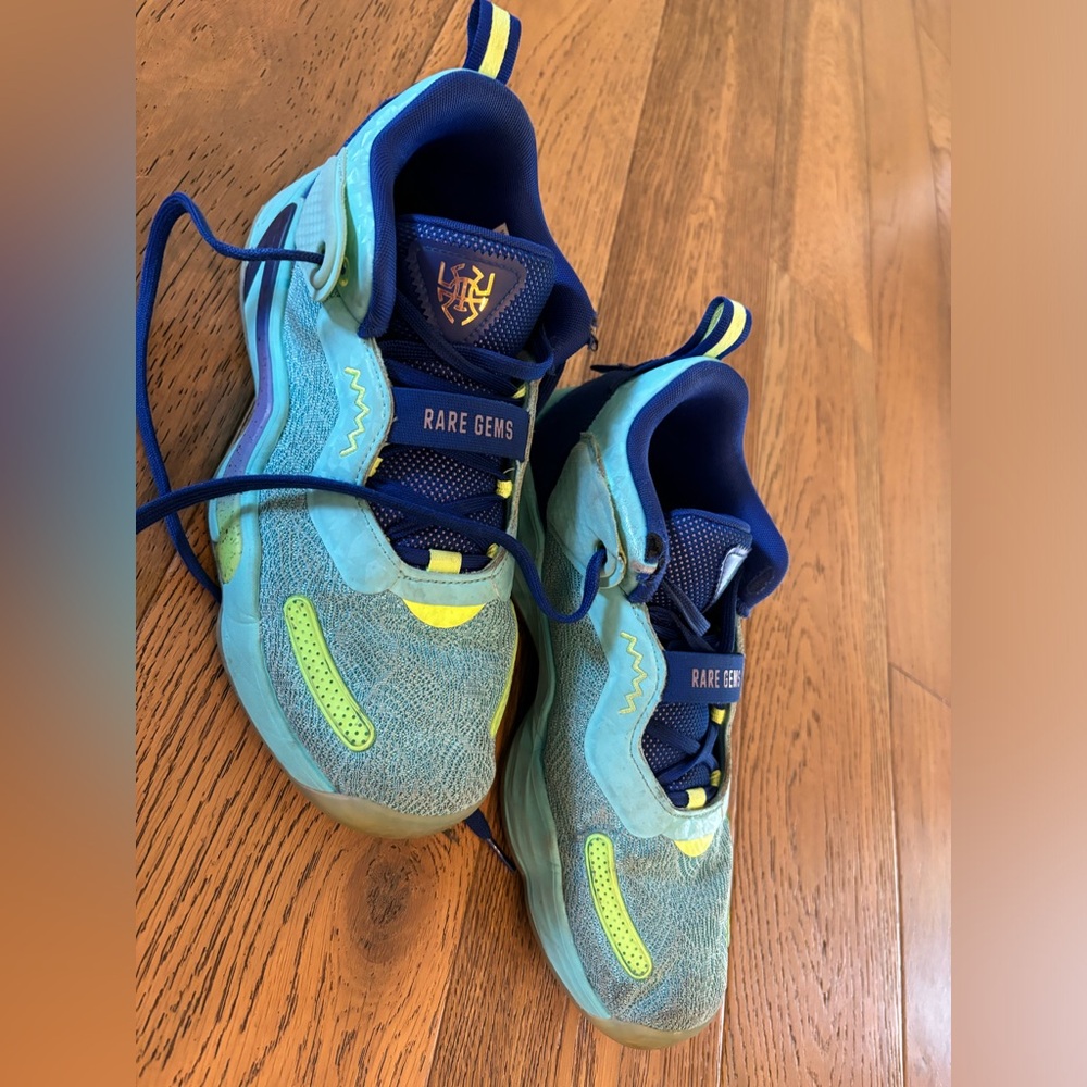 Donovan Mitchell adidas D.O.N. Issue 3 Pulse Aqua Suze 9.5 Men